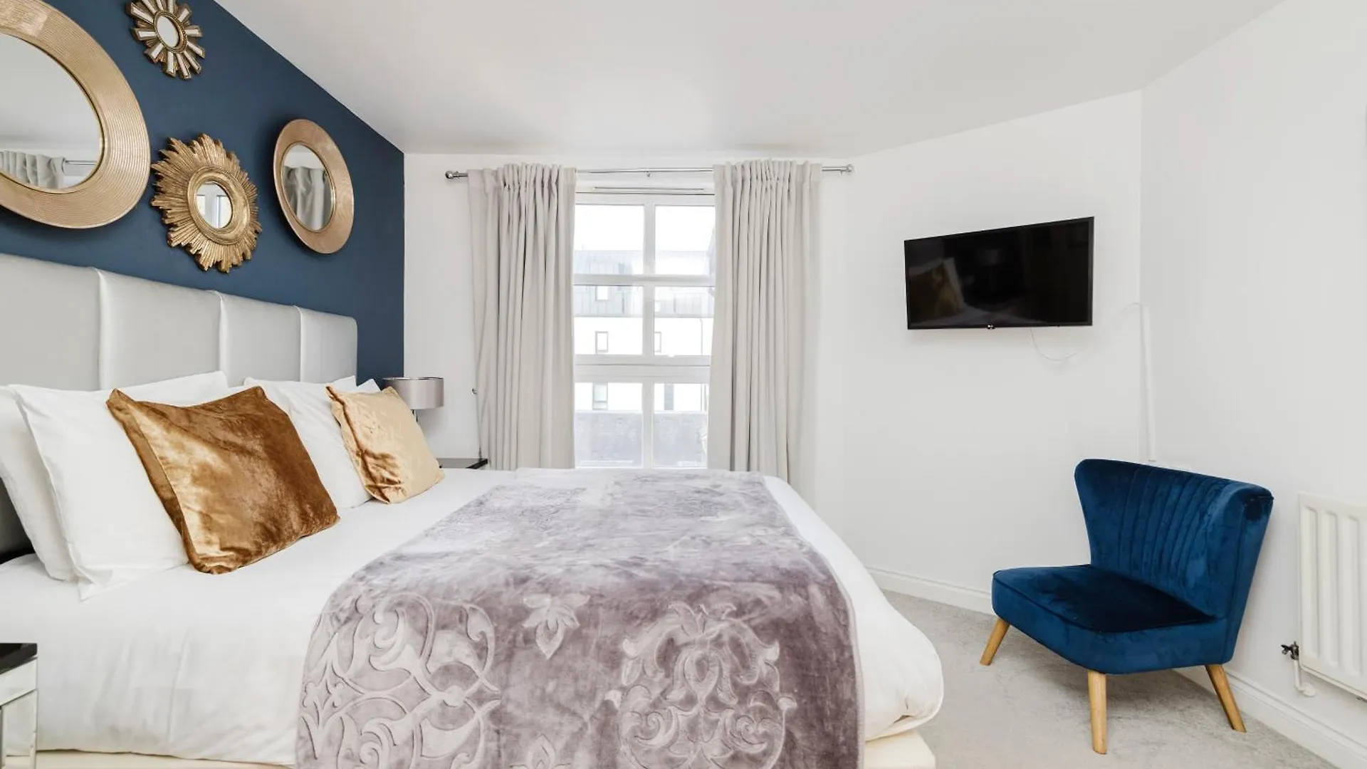 Joivy Stylish Apartment With Balcony In Old Town Edinburgh