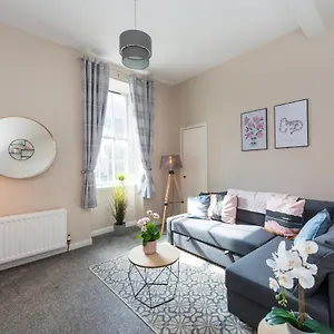  Apartment Downtown And 1 Bed In